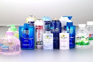 個(gè)性化日化化妝品包裝的彩色印刷藝術(shù)